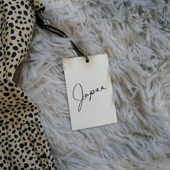 *NWT* Japna Women's Medium Cheetah Print Spaghetti Strap Halter Peplum Top - Picture 4 of 10